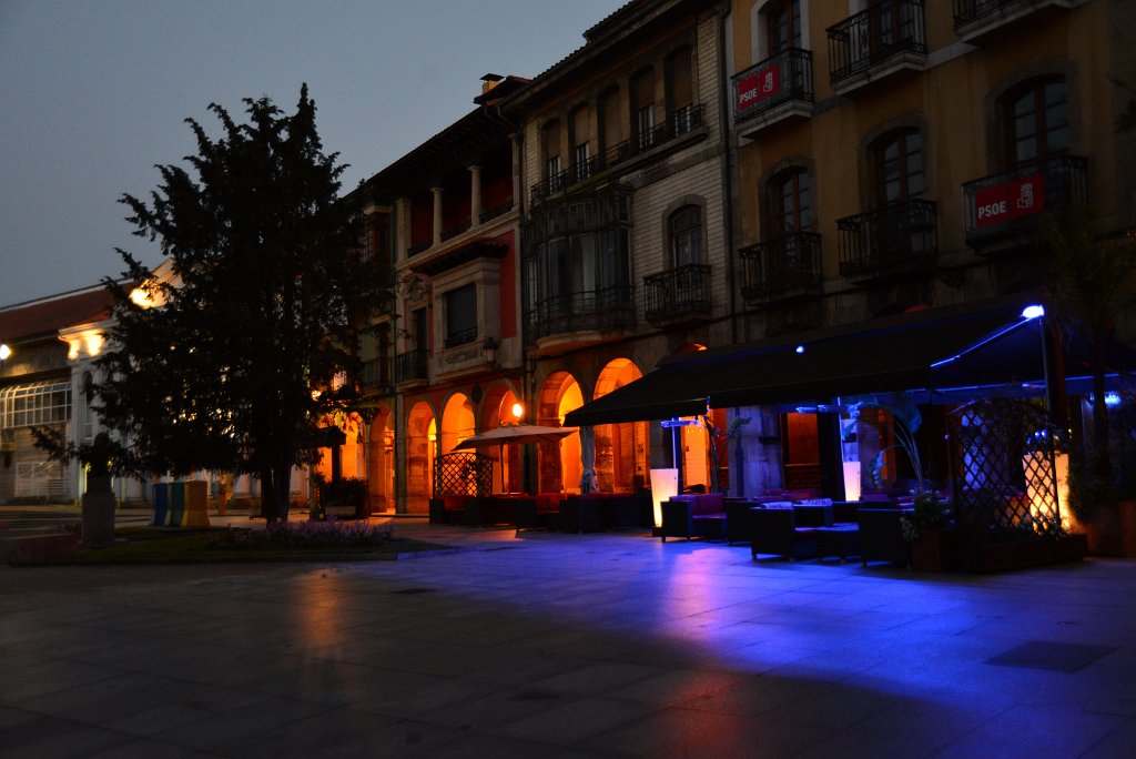 46 Aviles, notturno.JPG